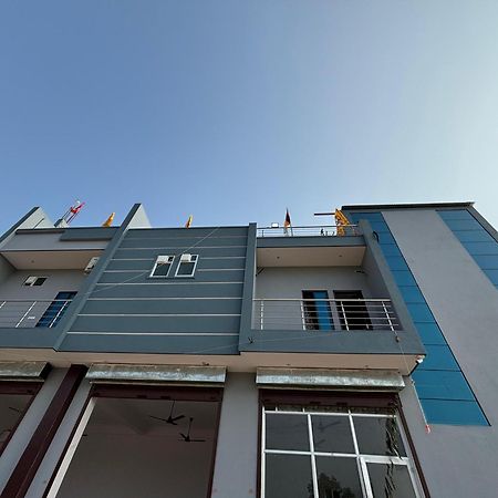 Hotel Raghunath Palace Khātu エクステリア 写真