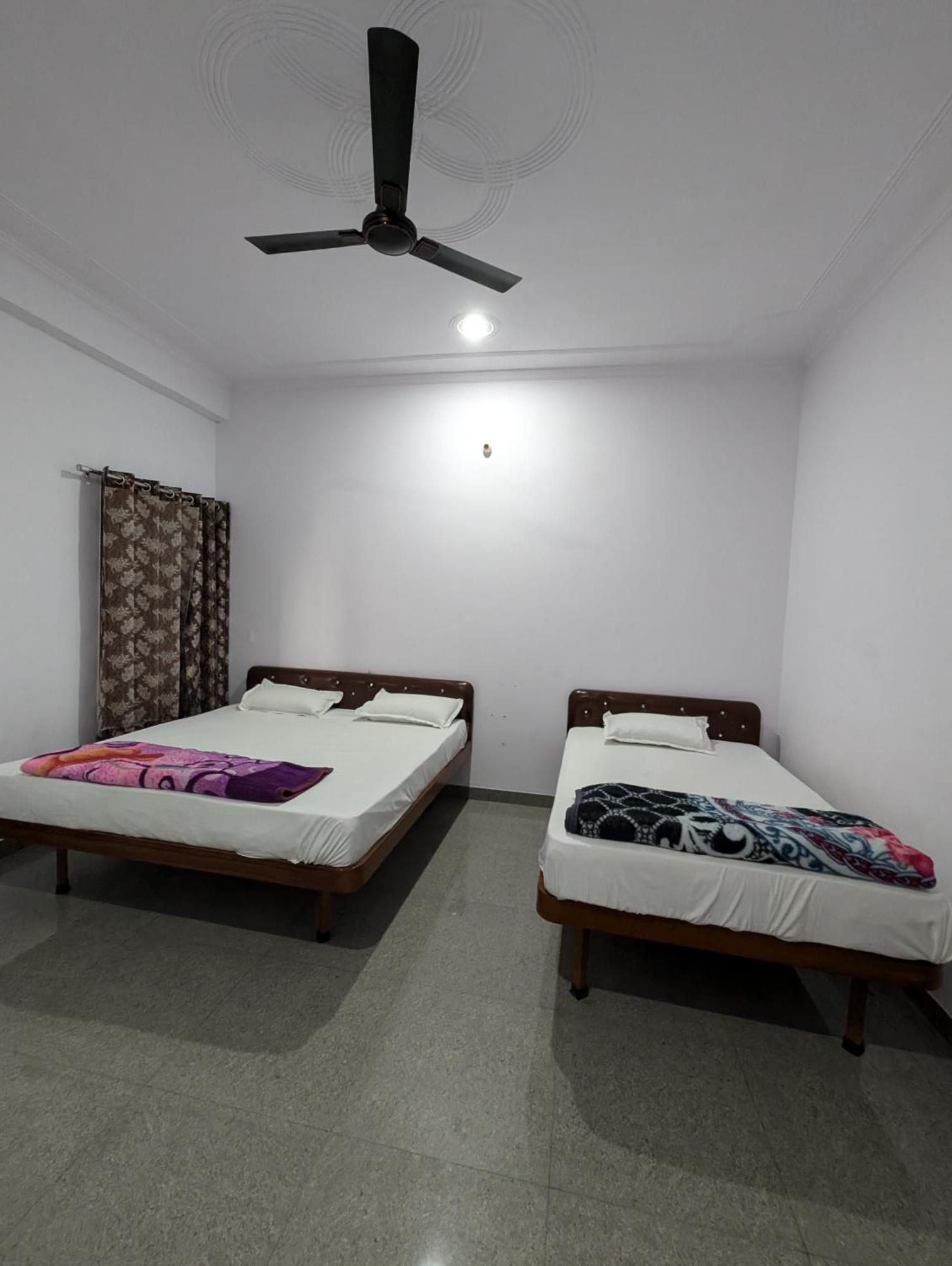 Hotel Raghunath Palace Khātu エクステリア 写真