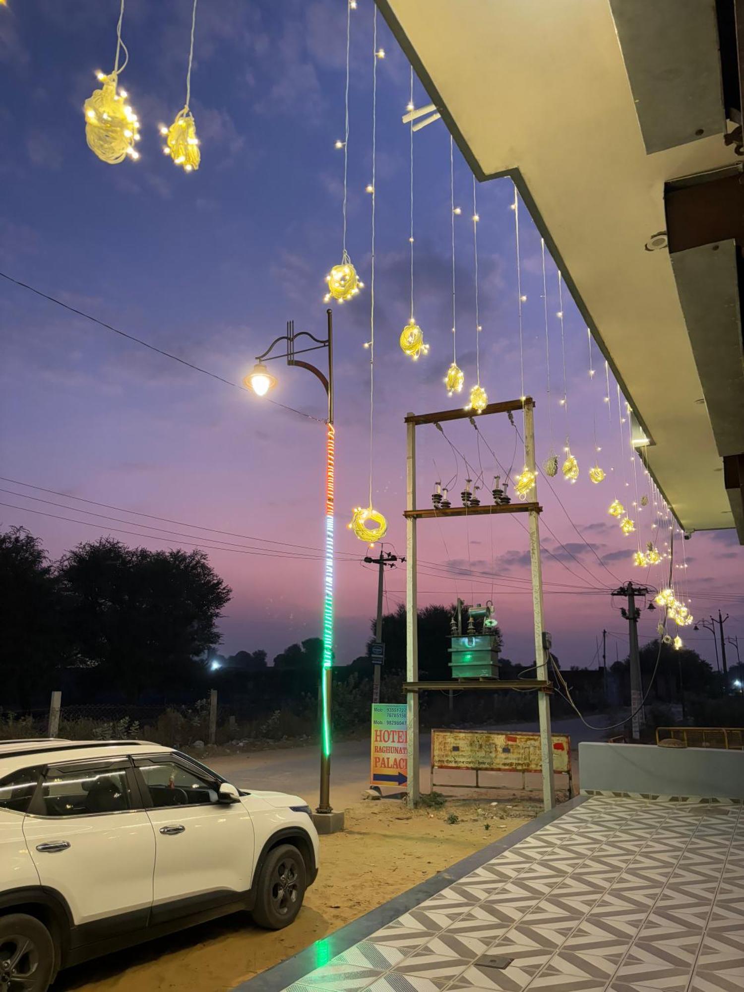 Hotel Raghunath Palace Khātu エクステリア 写真